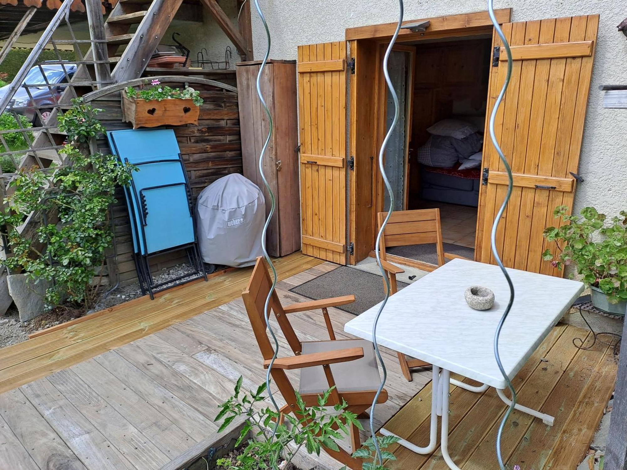 A4 Km De Megeve Tres Joli Studio Avec Jacuzzi ,Vue Sur Les Montagnes Au Calme Praz-sur-Arly Quarto foto